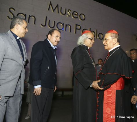Daniel y Rosario inauguran el Museo San Juan Pablo II