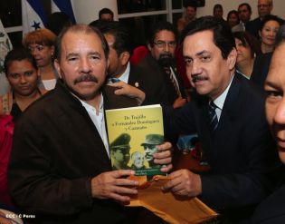 Presidente Daniel se reúne con diputados del PARLACEN