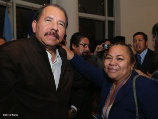 Presidente Daniel se reúne con diputados del PARLACEN