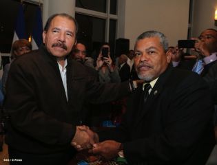 Presidente Daniel se reúne con diputados del PARLACEN