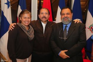 Presidente Daniel se reúne con diputados del PARLACEN