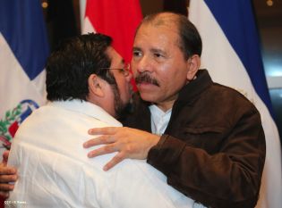 Presidente Daniel se reúne con diputados del PARLACEN