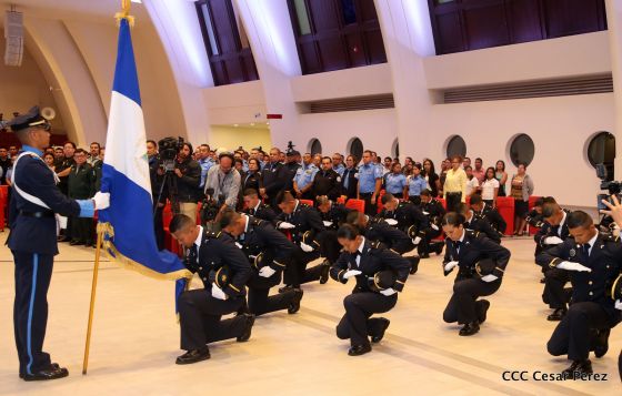 XIX Promoción de Damas y Caballeros Cadetes de la Academia de la Policía Nacional