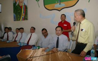 Recorrido de alta delegación vietnamita