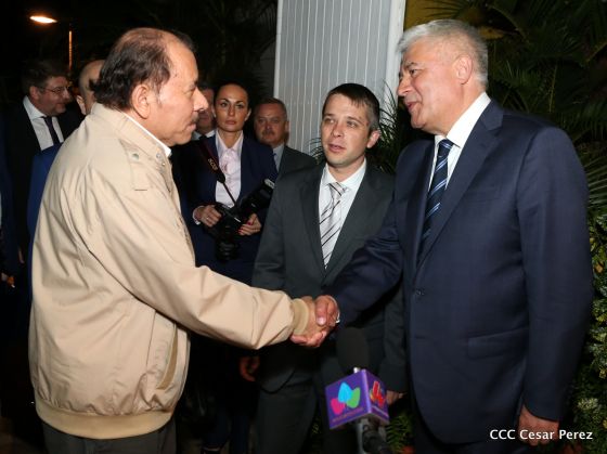 Daniel y Rosario se reúnen con el Ministro del Interior de la Federación de Rusia