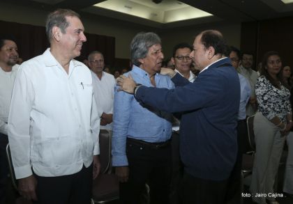 Daniel y Rosario juramentan al Gabinete del Gobierno Sandinista