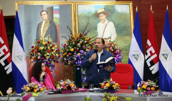 Daniel y Rosario juramentan al Gabinete del Gobierno Sandinista