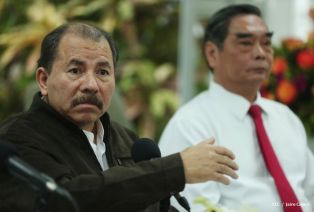 Presidente Daniel recibe a delegación de Vietnam