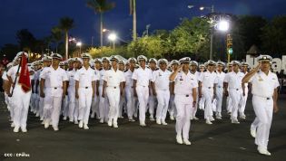 Desfile Militar en honor al 34 Aniversario del Ejército