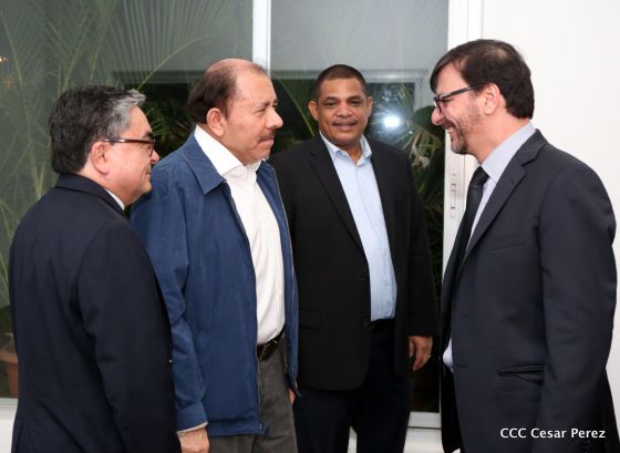 Presidente Daniel sostiene encuentro con Directores del BID