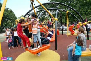 Familias asisten a Parque Luis Alfonso Velásquez y Puerto Salvador Allende