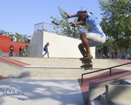 Adolescentes y jóvenes cuentan con nuevo espacio para practicar deportes extremos