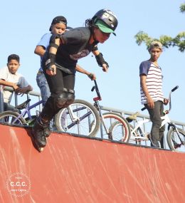 Adolescentes y jóvenes cuentan con nuevo espacio para practicar deportes extremos