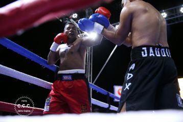 Ricardo Mayorga derrota al mexicano Jaudiel Zepeda