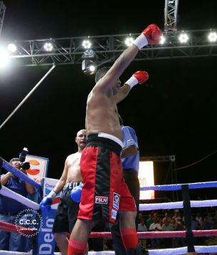 Ricardo Mayorga derrota al mexicano Jaudiel Zepeda