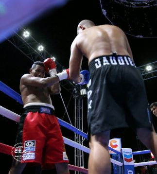 Ricardo Mayorga derrota al mexicano Jaudiel Zepeda