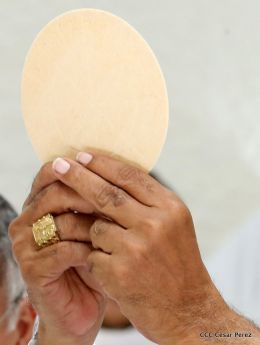 Misa Crismal en la Catedral de Managua