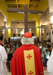 Celebran Liturgia de la Pasión y Muerte de Jesucristo