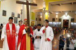 Celebran Liturgia de la Pasión y Muerte de Jesucristo