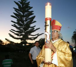Vigilia Pascual en Catedral de Managua
