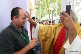 Cardenal Brenes celebra misa de Domingo de Resurrección