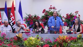 Daniel y Rosario presiden Homenaje al Comandante Tomás Borge Martínez