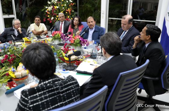 Comandante Daniel y Compañera Rosario se reúnen con Misión del FMI