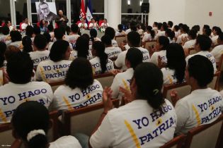 Daniel, Rosario y Juventud rinden homenaje a Salvador Allende