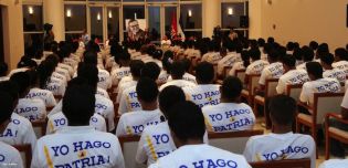 Daniel, Rosario y Juventud rinden homenaje a Salvador Allende