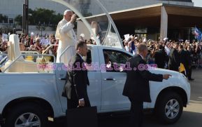 Papa Francisco celebra en Portugal centenario de la Virgen de Fátima