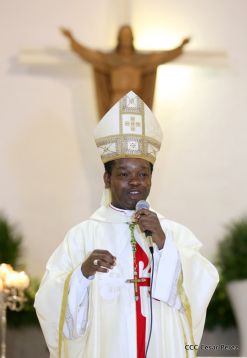 Catedral de Managua se ilumina para conmemorar centenario de la aparición de Virgen de Fátima