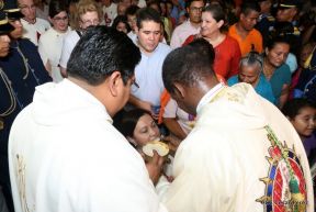 Catedral de Managua se ilumina para conmemorar centenario de la aparición de Virgen de Fátima