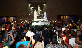 Catedral de Managua se ilumina para conmemorar centenario de la aparición de Virgen de Fátima