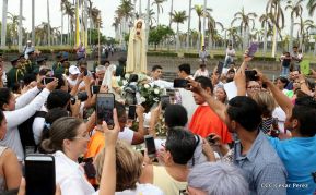 Catedral de Managua se ilumina para conmemorar centenario de la aparición de Virgen de Fátima