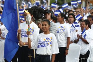 Presidente Daniel recibe Antorcha Centroamericana