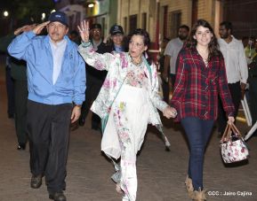 Daniel y Rosario presiden acto del 122 Aniversario del Natalicio del General Sandino