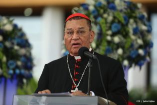 Presidente Daniel recibe Antorcha Centroamericana