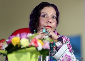 Daniel y Rosario presiden acto del 122 Aniversario del Natalicio del General Sandino