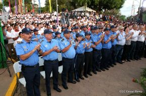 Daniel y Rosario presiden acto del 122 Aniversario del Natalicio del General Sandino