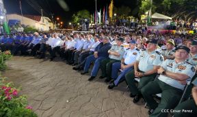 Daniel y Rosario presiden acto del 122 Aniversario del Natalicio del General Sandino