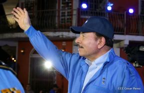 Daniel y Rosario presiden acto del 122 Aniversario del Natalicio del General Sandino