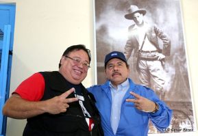 Daniel y Rosario presiden acto del 122 Aniversario del Natalicio del General Sandino