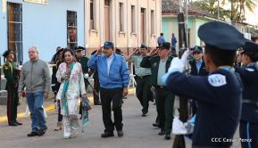Daniel y Rosario presiden acto del 122 Aniversario del Natalicio del General Sandino