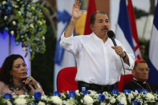 Presidente Daniel recibe Antorcha Centroamericana