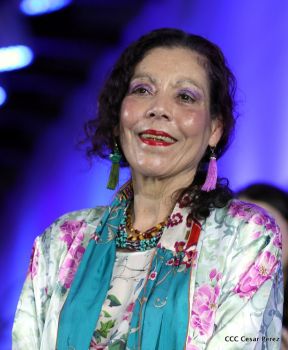 Daniel y Rosario presiden acto del 122 Aniversario del Natalicio del General Sandino