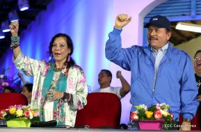 Daniel y Rosario presiden acto del 122 Aniversario del Natalicio del General Sandino