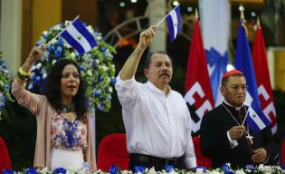 Presidente Daniel recibe Antorcha Centroamericana