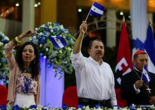 Presidente Daniel recibe Antorcha Centroamericana