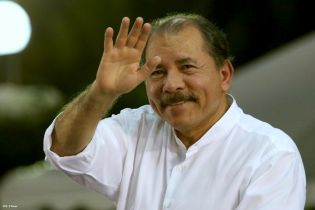 Presidente Daniel recibe Antorcha Centroamericana