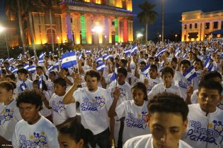 Presidente Daniel recibe Antorcha Centroamericana